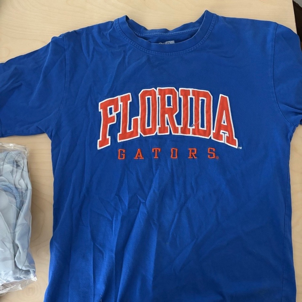 Embroidered Florida Gators Mens Sz M Blue Graphic Tee Shirt NCAA‎ Football